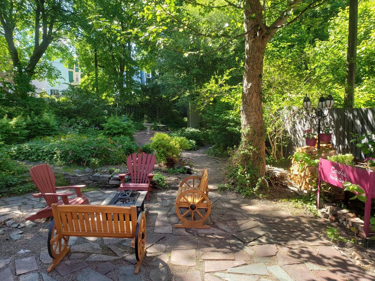 The Jellybean Heritage Inn St. John's Bagian luar foto